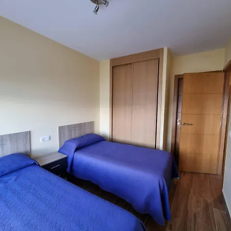 Vivienda De Tres En Primera Línea De Playa Apartamento
