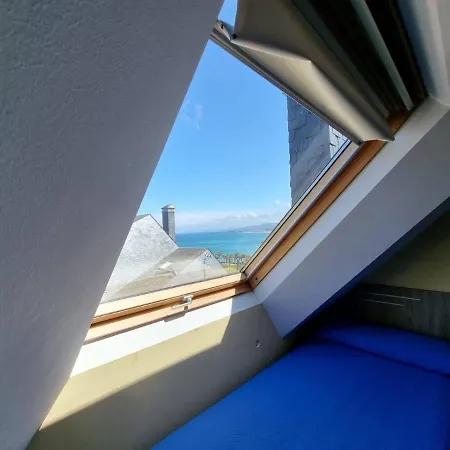Vivienda De Tres En Primera Línea De Playa * Foz